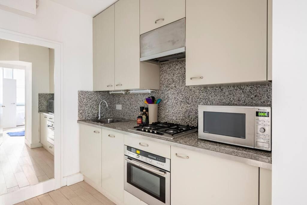 Chelsea Posh Apartment 런던 외부 사진