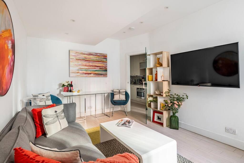 Chelsea Posh Apartment 런던 외부 사진